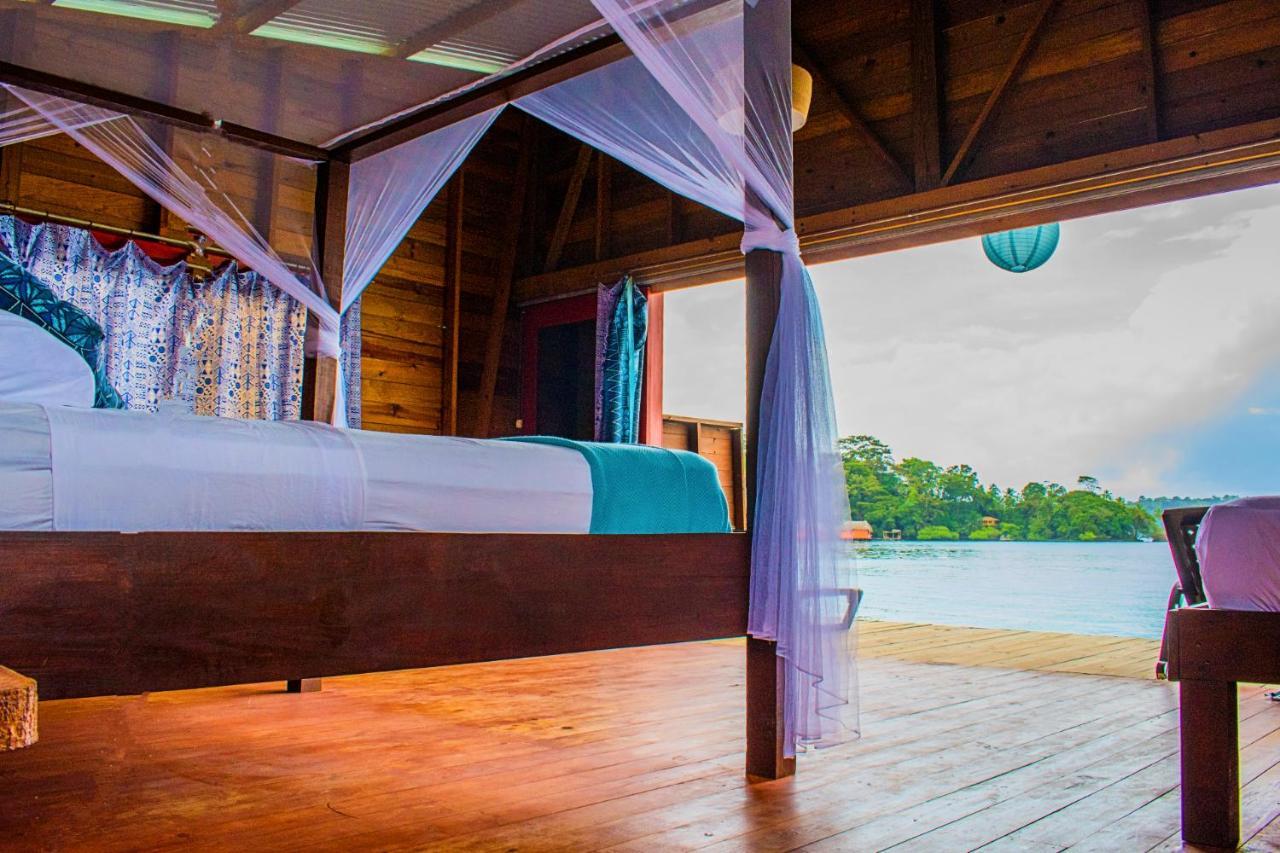The Sea Monkey Hotel Bocas Town Bagian luar foto