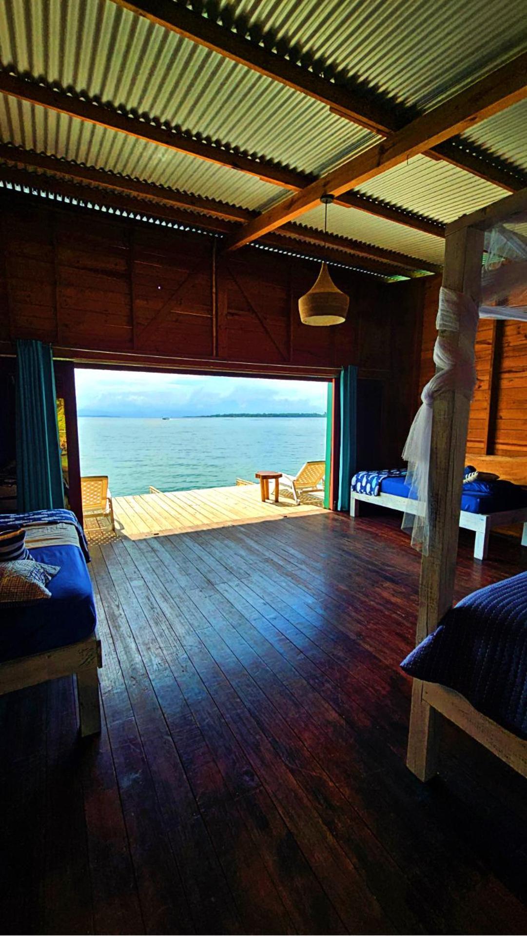 The Sea Monkey Hotel Bocas Town Bagian luar foto