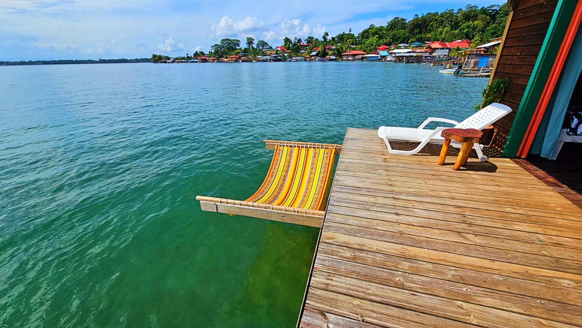 The Sea Monkey Hotel Bocas Town Bagian luar foto